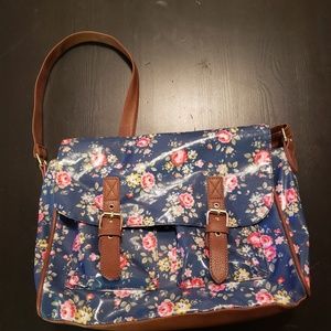 Kenox Crossbody Satchel